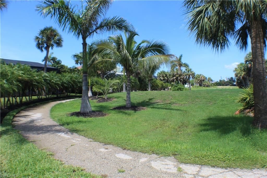 14261 Clubhouse Dr, Bokeelia, FL 33922 Photo