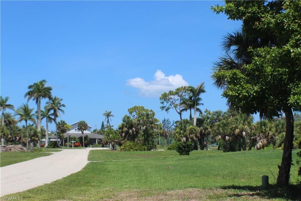 14261 Clubhouse Dr, Bokeelia, FL 33922 Photo