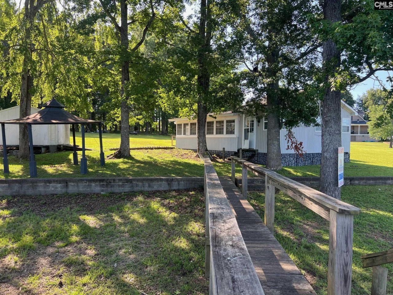 62 Lazy Lane Photo 4