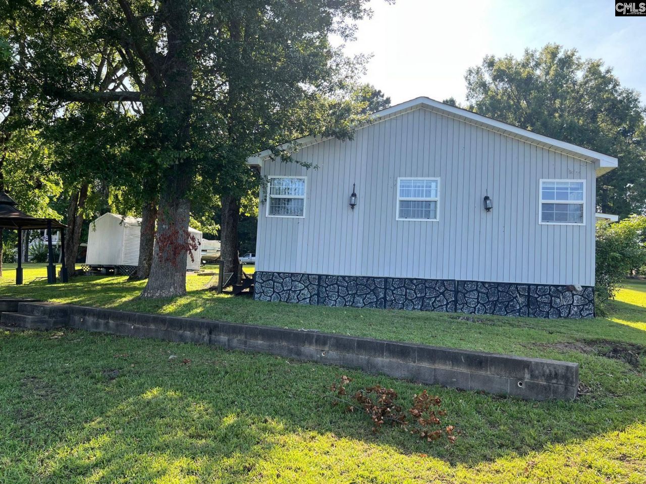 62 Lazy Lane Photo 5