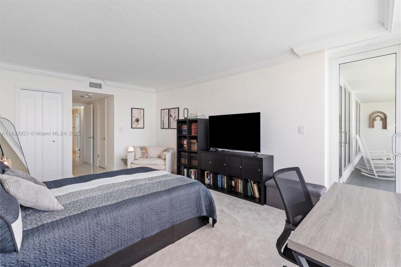 2200 S Ocean Ln, Unit 1608, Fort Lauderdale, FL 33316 Photo