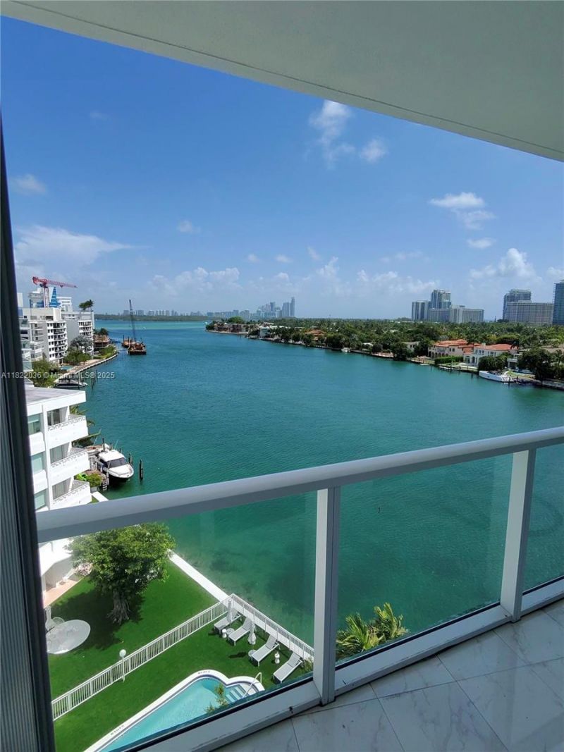 9821 E Bay Harbor Dr, Unit 903, Bay Harbor Islands, FL 33154 Photo