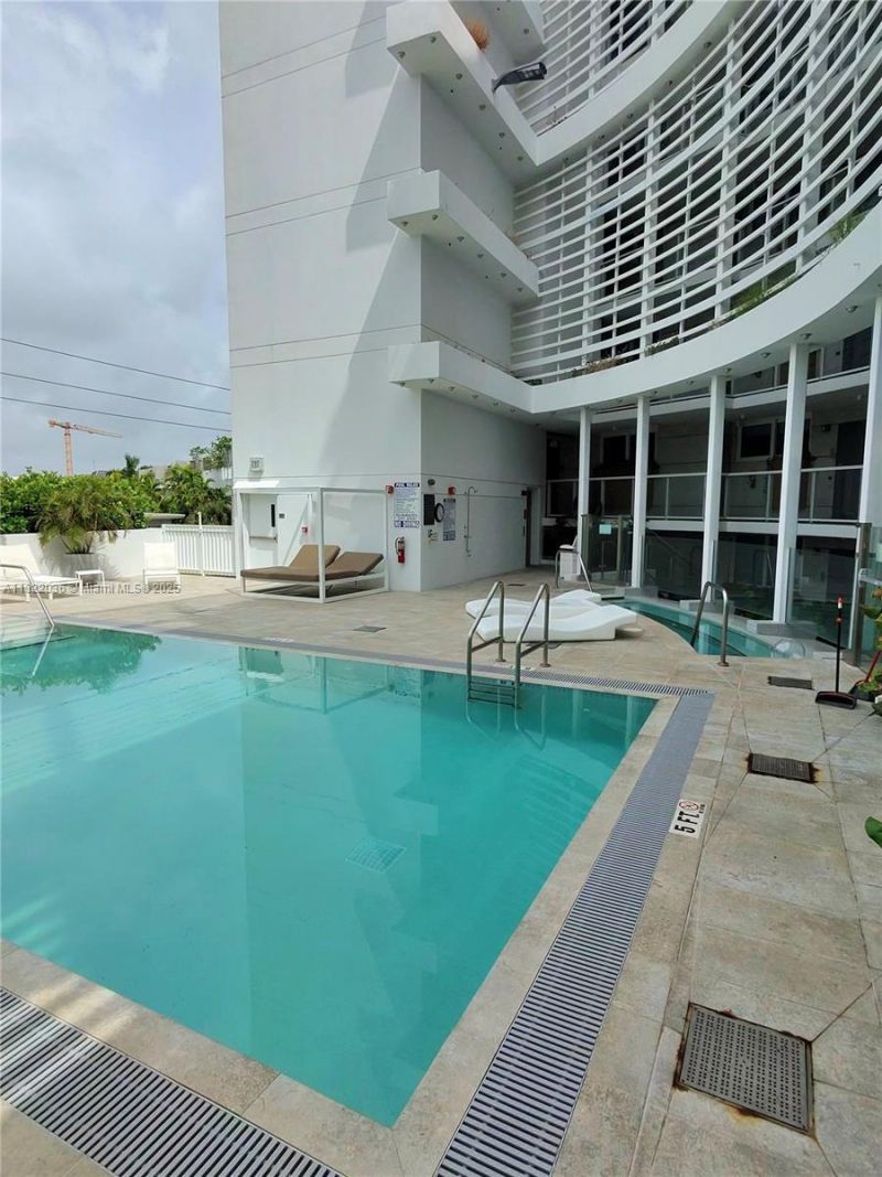 9821 E Bay Harbor Dr, Unit 903, Bay Harbor Islands, FL 33154 Photo