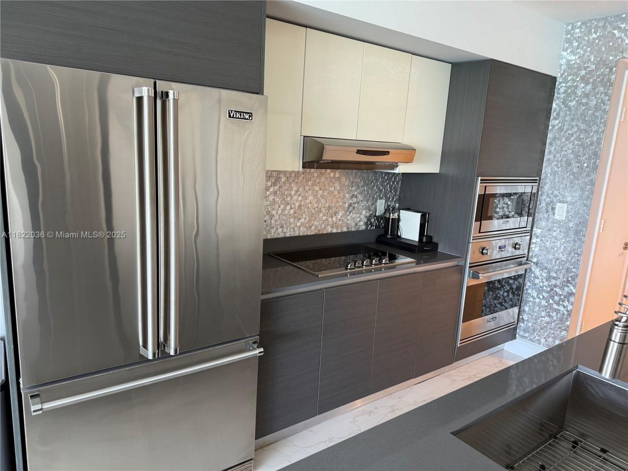 9821 E Bay Harbor Dr, Unit 903, Bay Harbor Islands, FL 33154 Photo