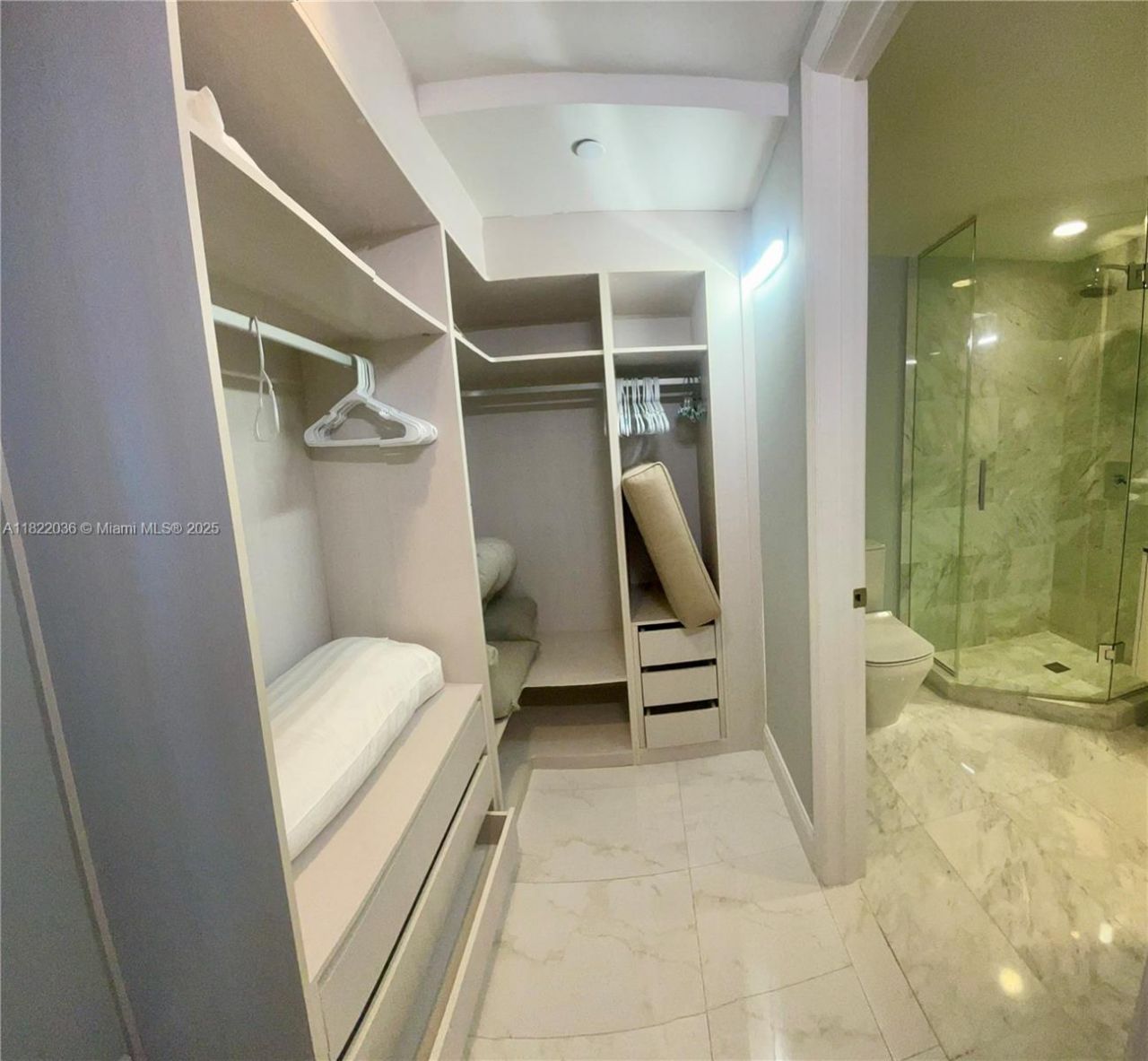 9821 E Bay Harbor Dr, Unit 903, Bay Harbor Islands, FL 33154 Photo