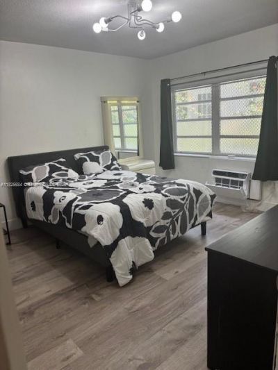 921 Meridian Ave, Unit 2, Miami Beach, FL 33139 Photo