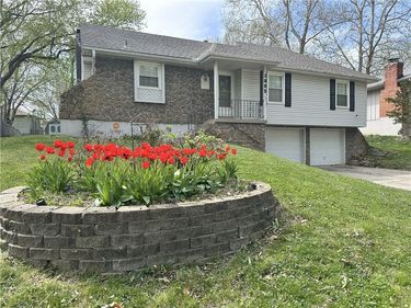 1005 SE Alice Street, Blue Springs, MO 64014