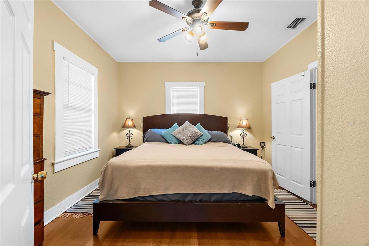 1911 26th Street W, Bradenton, FL 34205 Photo