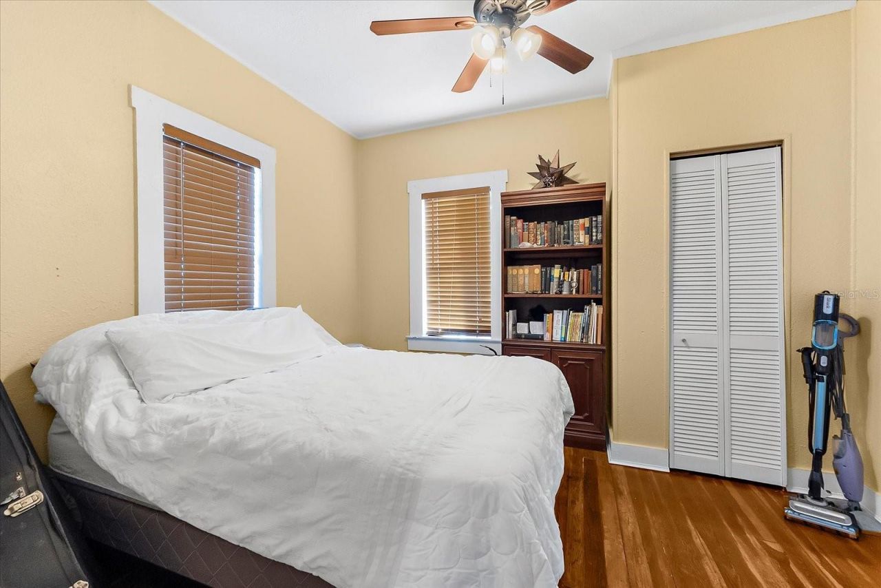 1911 26th Street W, Bradenton, FL 34205 Photo