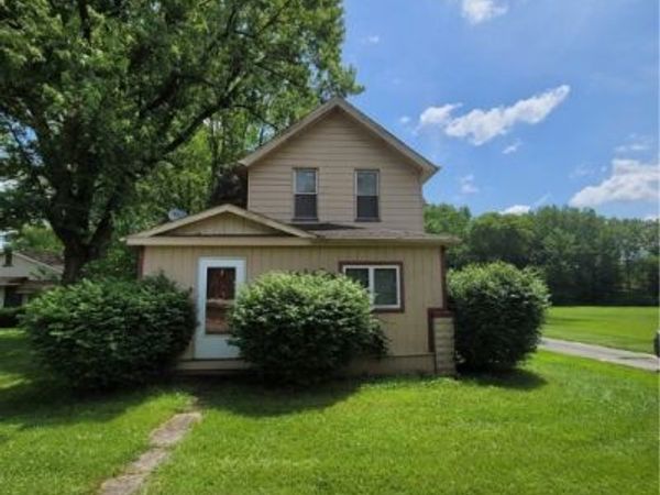 145 North Road, Niles, OH 44446
