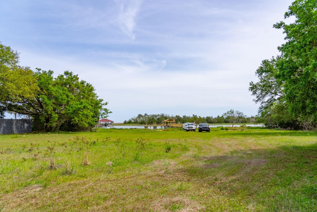 8042 Mariners Landing Photo 25