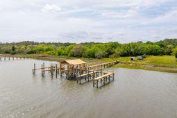 8042 Mariners Landing photo 4