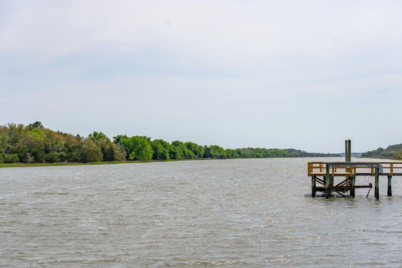 8042 Mariners Landing Photo 30