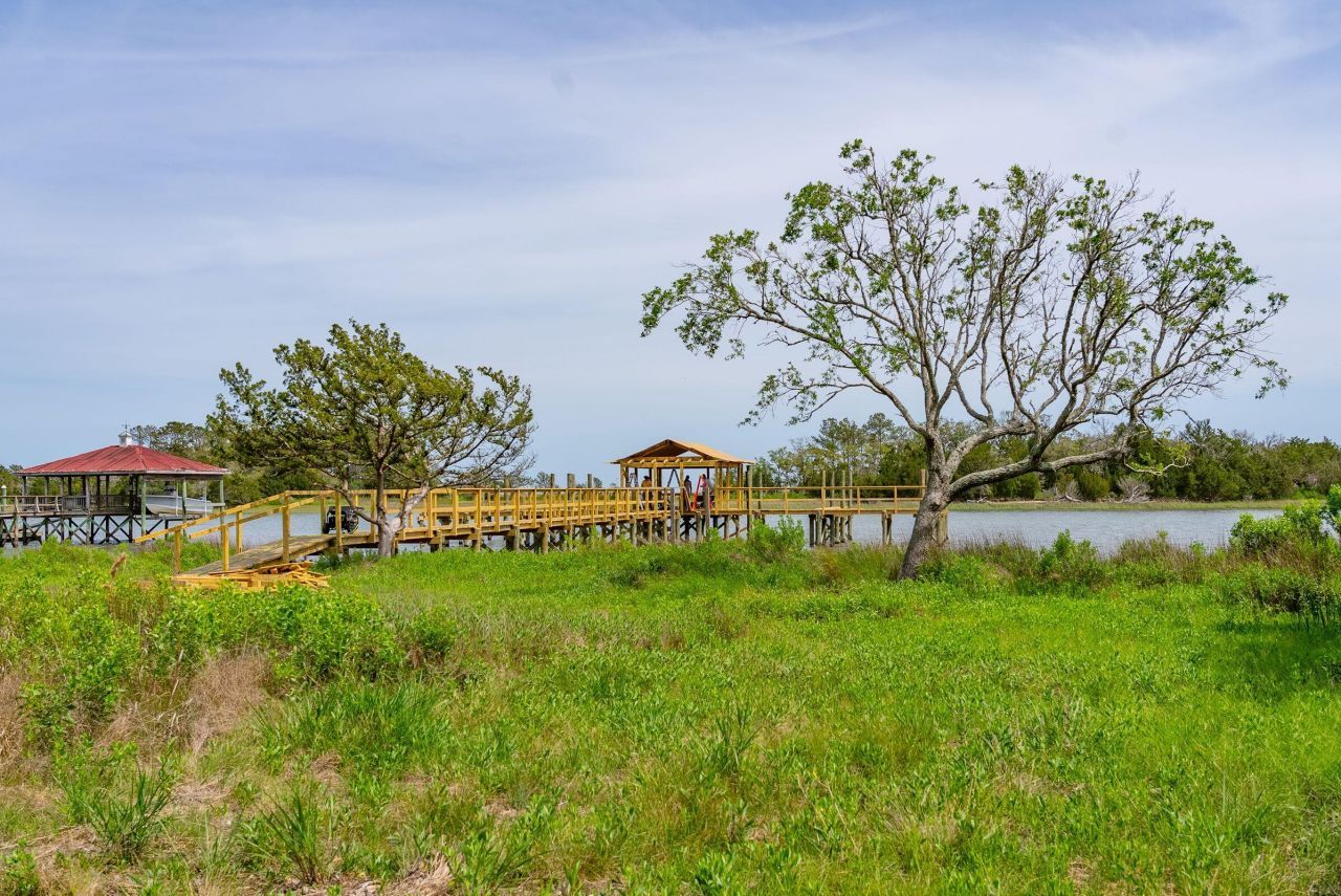 8042 Mariners Landing Photo 34