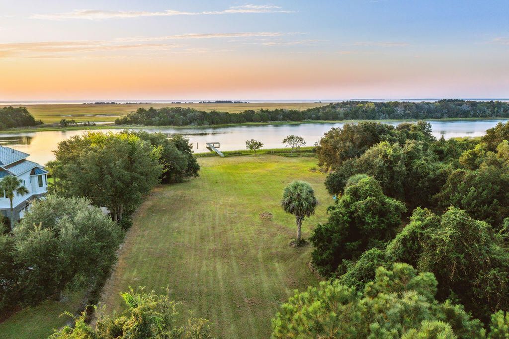 8042 Mariners Landing Photo 8