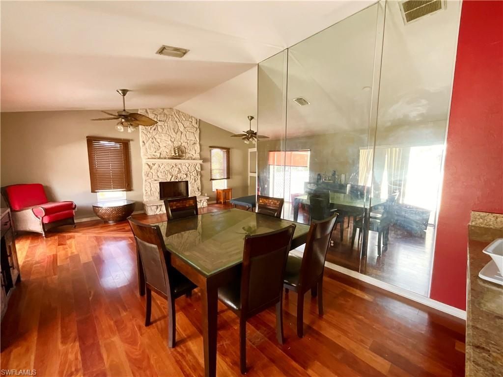 2117 SE 9th Ter, Cape Coral, FL 33990 Photo