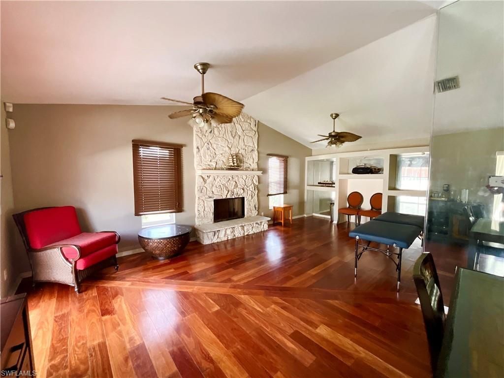 2117 SE 9th Ter, Cape Coral, FL 33990 Photo