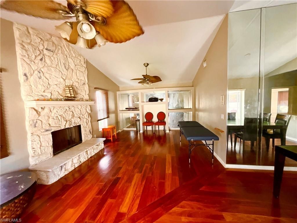 2117 SE 9th Ter, Cape Coral, FL 33990 Photo