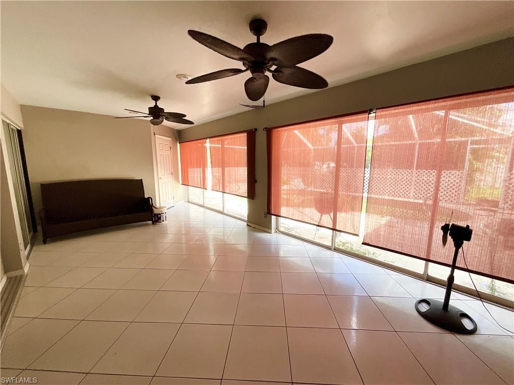 2117 SE 9th Ter, Cape Coral, FL 33990 Photo