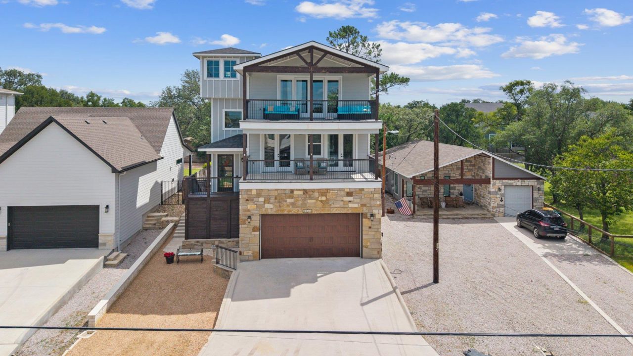 1513 Hill Top Dr, Granite Shoals, TX 78654 Main Photo