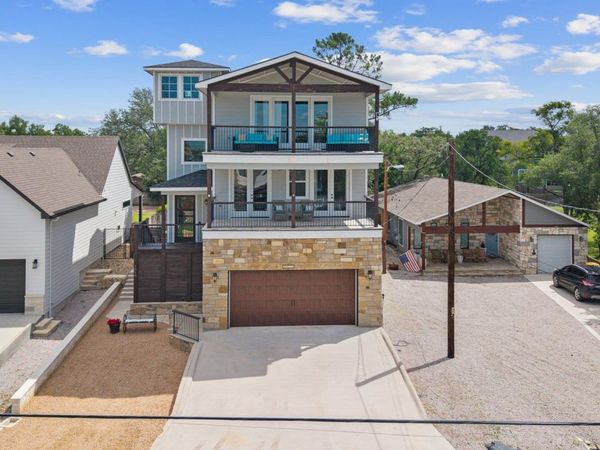 1513 Hill Top DR, Granite Shoals, TX 78654