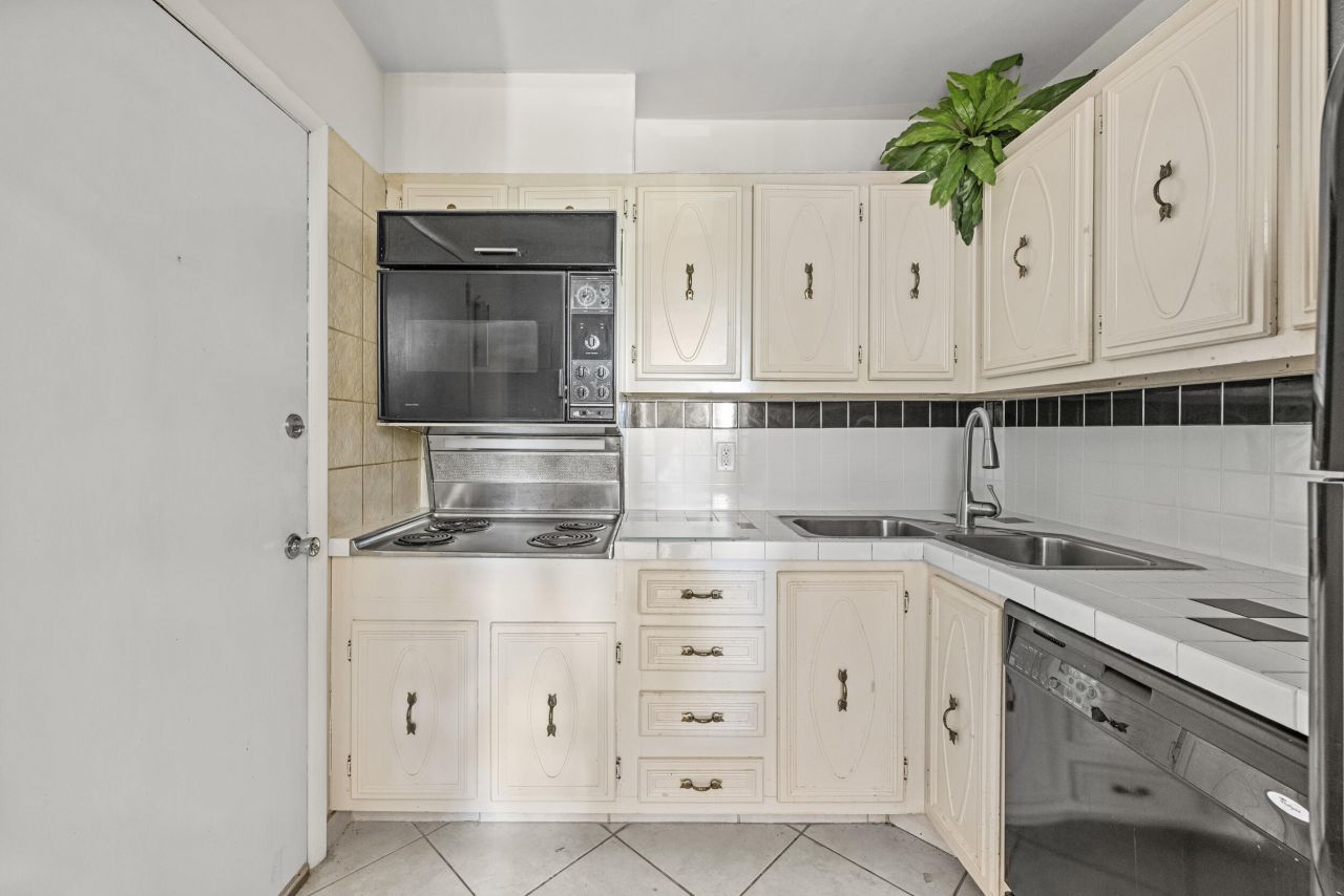 424 N Riverside Drive, Unit 306, Pompano Beach, FL 33062 Photo