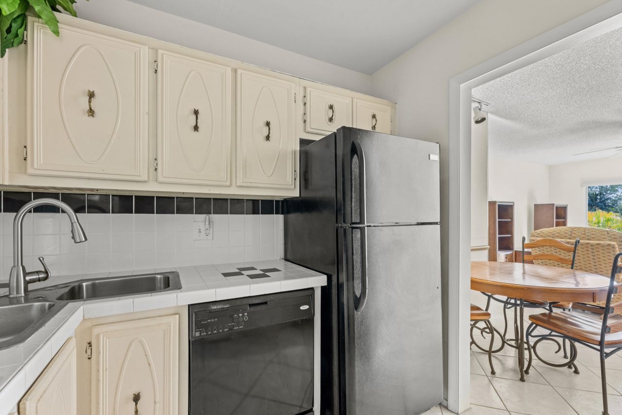 424 N Riverside Drive, Unit 306, Pompano Beach, FL 33062 Photo