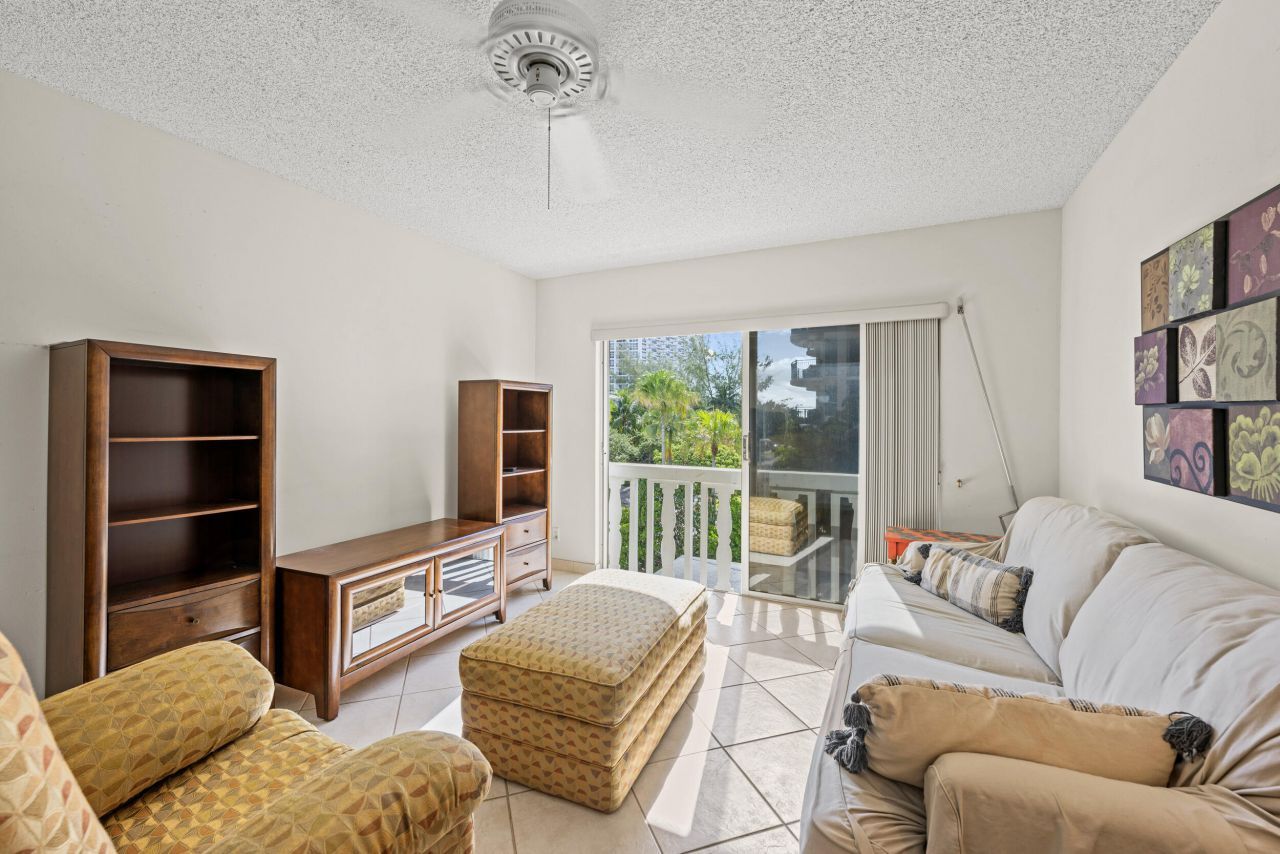 424 N Riverside Drive, Unit 306, Pompano Beach, FL 33062 Photo