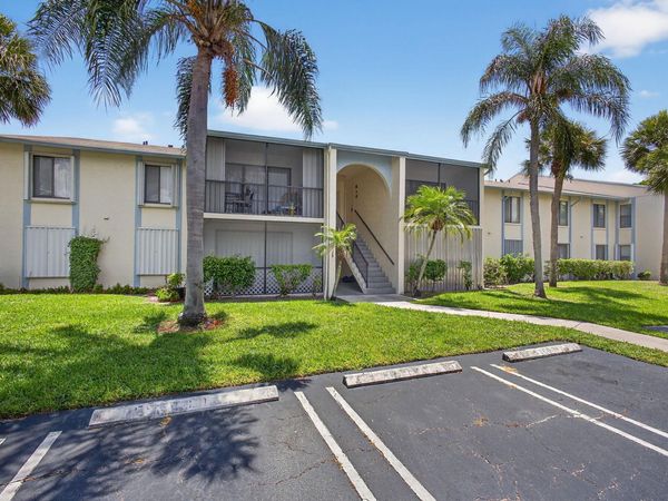 1104 Green Pine Boulevard, Unit D2, West Palm Beach, FL 33409