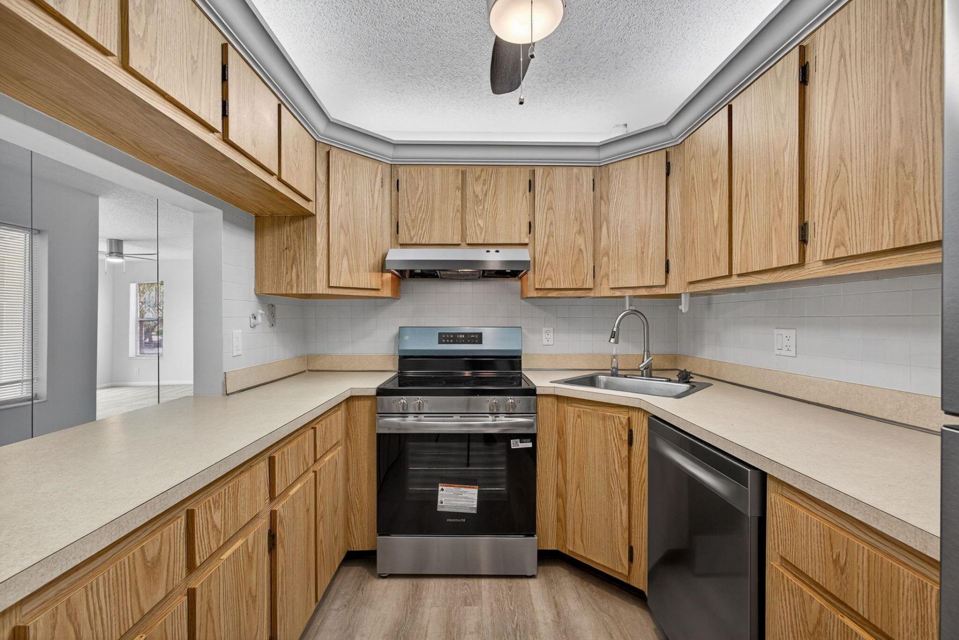 1104 Green Pine Boulevard, Unit D2, West Palm Beach, FL 33409 Photo