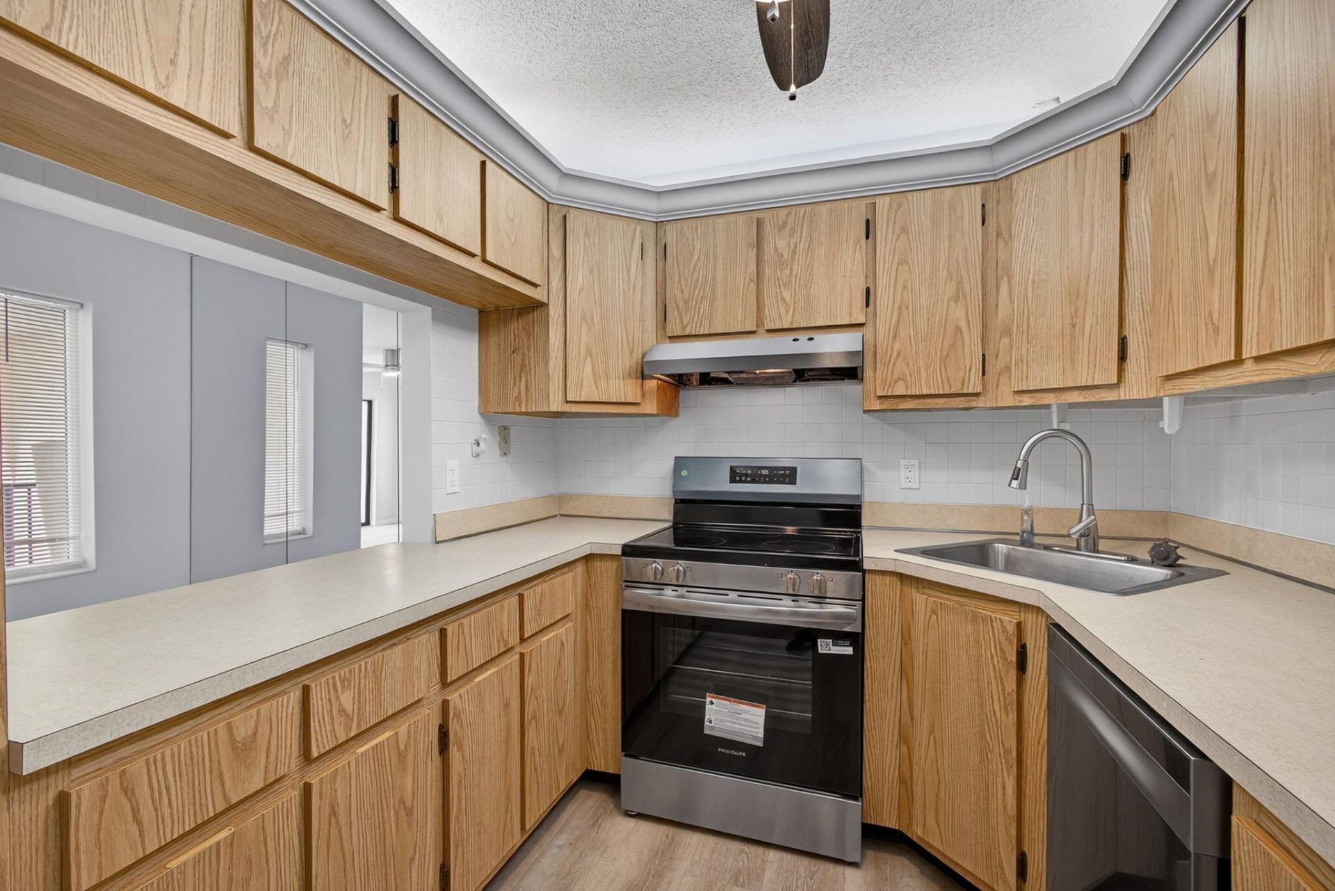 1104 Green Pine Boulevard, Unit D2, West Palm Beach, FL 33409 Photo