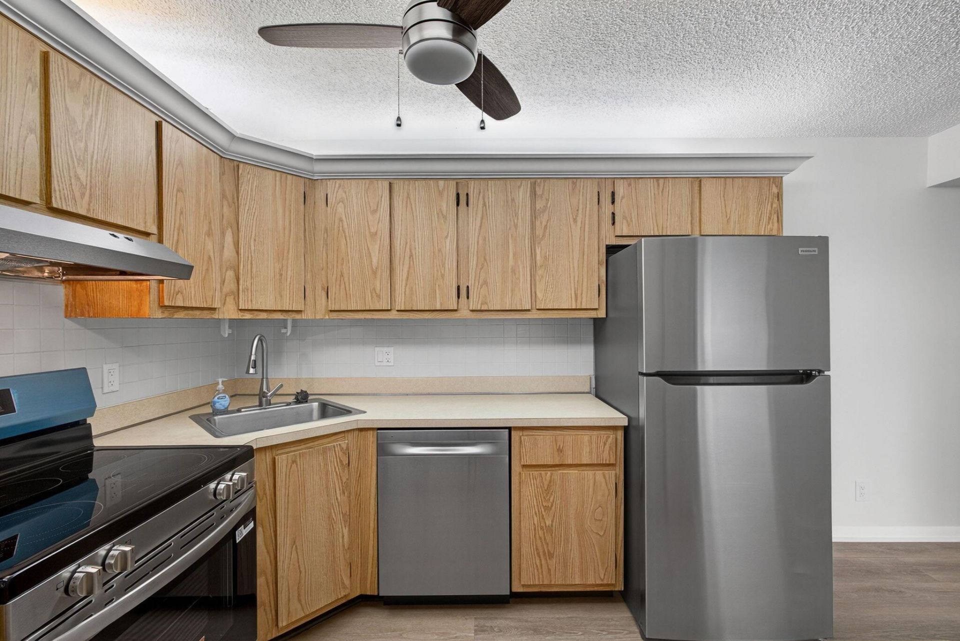 1104 Green Pine Boulevard, Unit D2, West Palm Beach, FL 33409 Photo