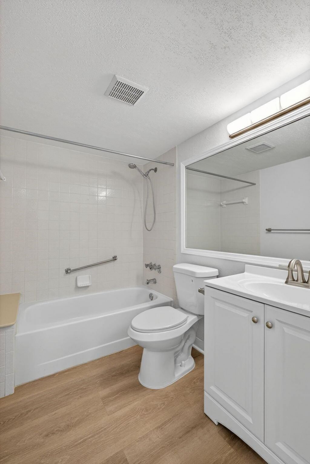 1104 Green Pine Boulevard, Unit D2, West Palm Beach, FL 33409 Photo