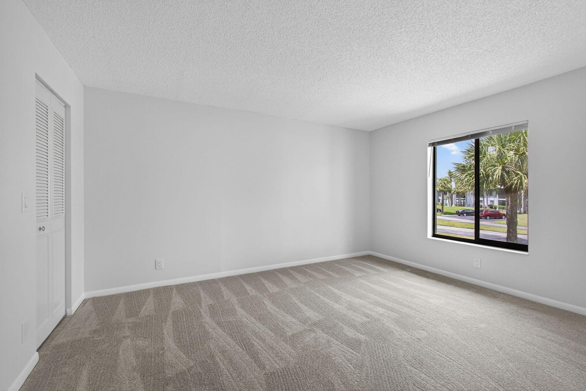 1104 Green Pine Boulevard, Unit D2, West Palm Beach, FL 33409 Photo