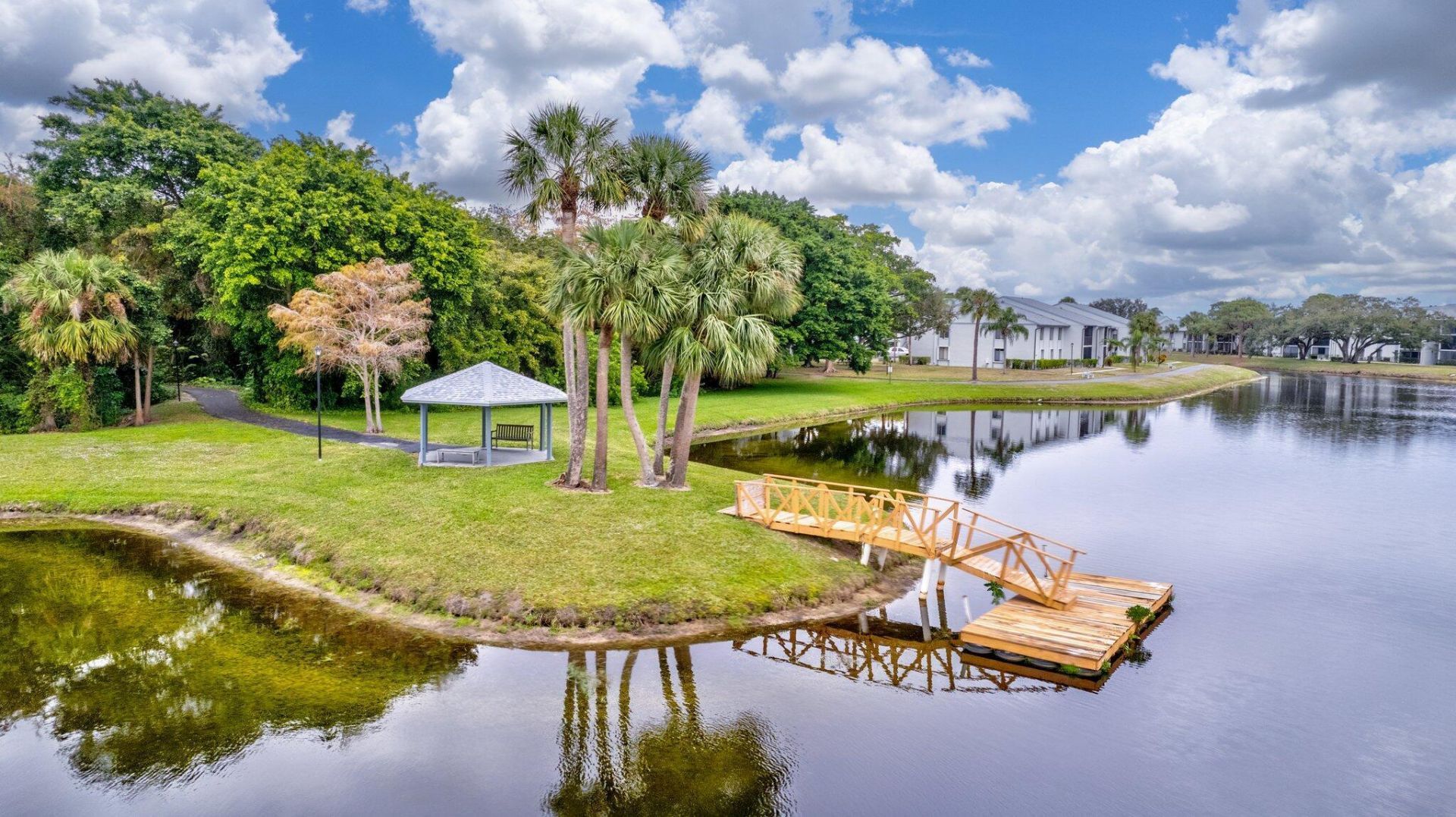 1104 Green Pine Boulevard, Unit D2, West Palm Beach, FL 33409 Photo