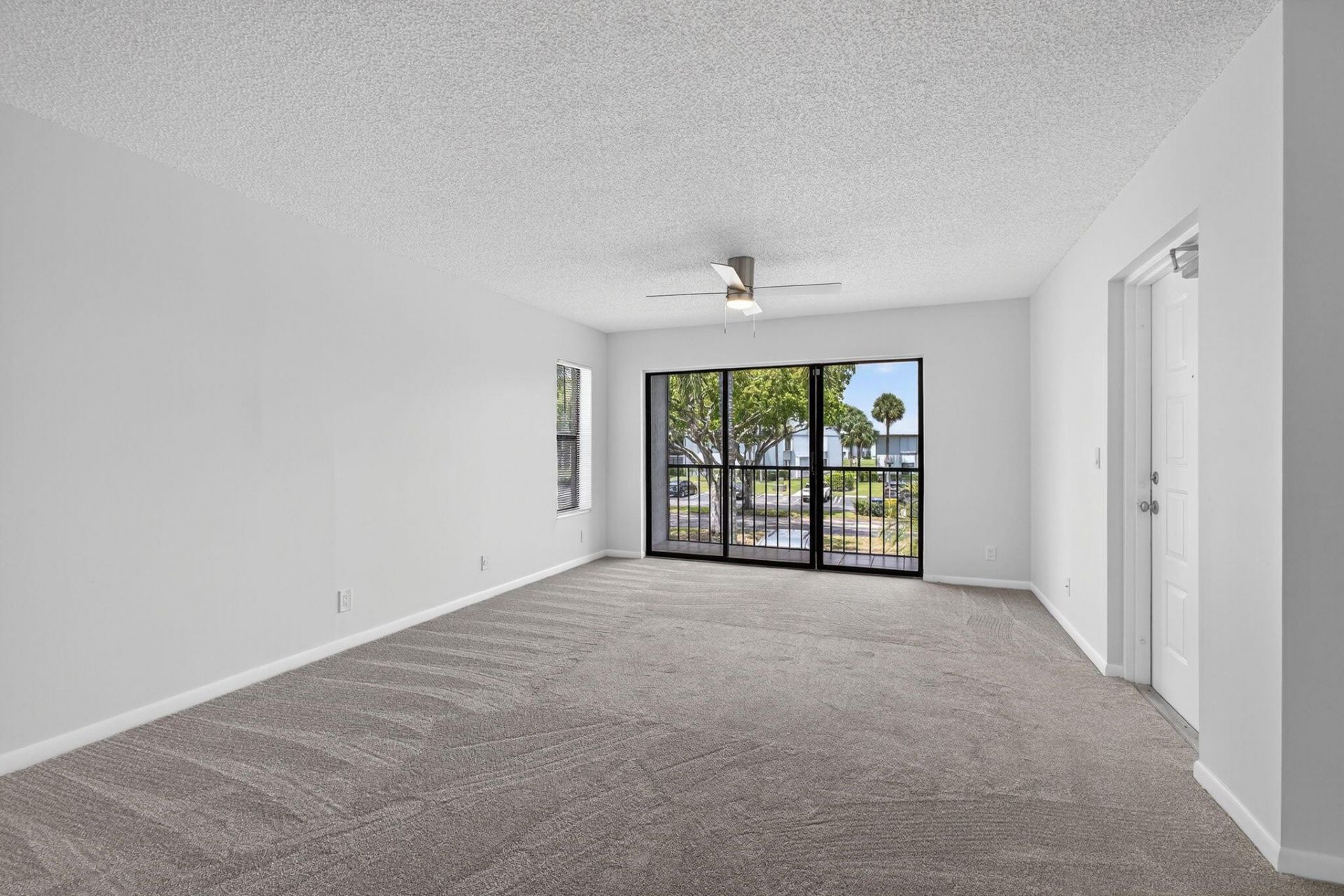 1104 Green Pine Boulevard, Unit D2, West Palm Beach, FL 33409 Photo