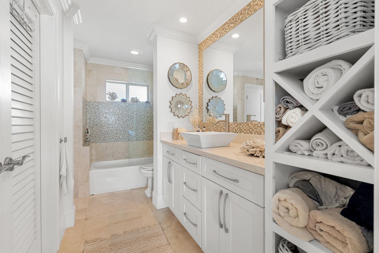 3851 N Ocean Boulevard, Unit 307-308, Gulf Stream, FL 33483 Photo