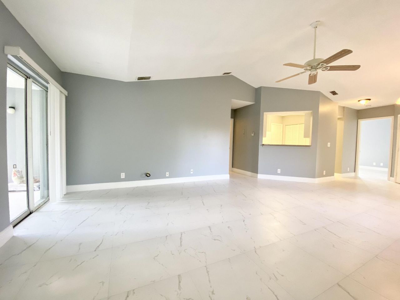 815 W Boynton Beach Boulevard, Unit 16-201, Boynton Beach, FL 33426 Photo