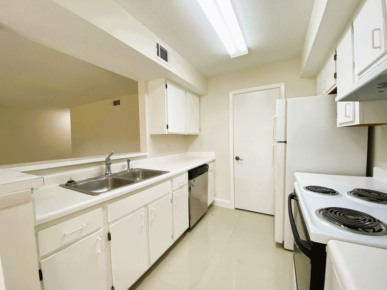 815 W Boynton Beach Boulevard, Unit 7-102, Boynton Beach, FL 33426 Photo