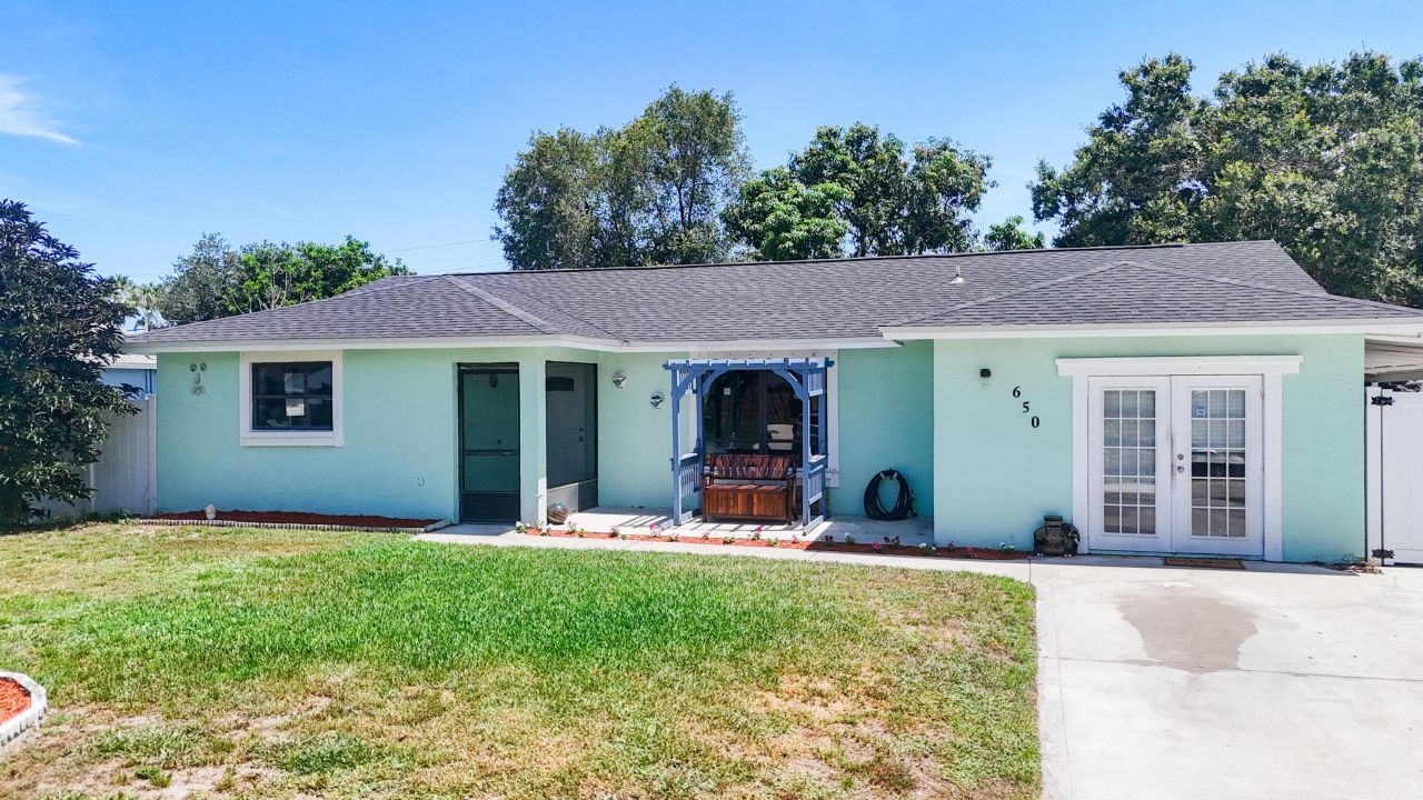 650 SW Lucero Drive, Port Saint Lucie, FL 34983 Photo