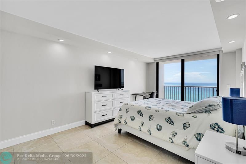 400 N Surf Road, Unit 703, Hollywood, FL 33019 Photo