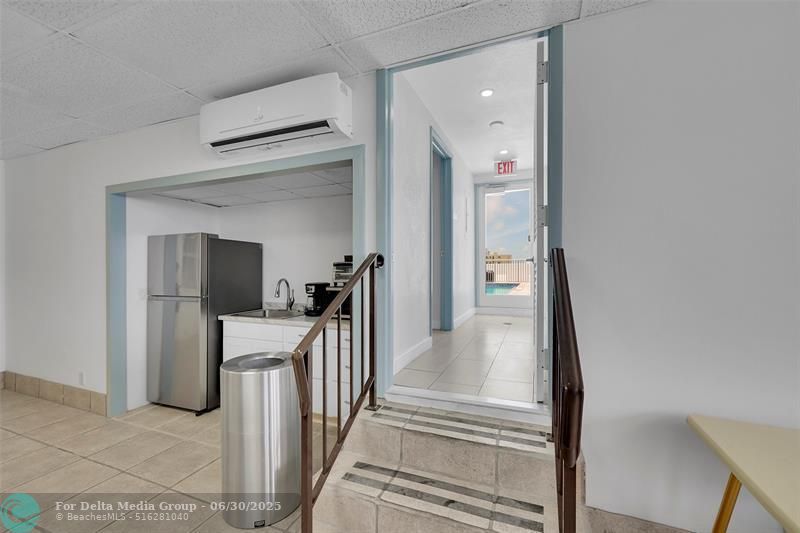 400 N Surf Road, Unit 703, Hollywood, FL 33019 Photo