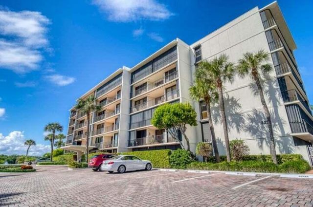 225 Beach Road, Unit 403, Tequesta, FL 33469 Photo