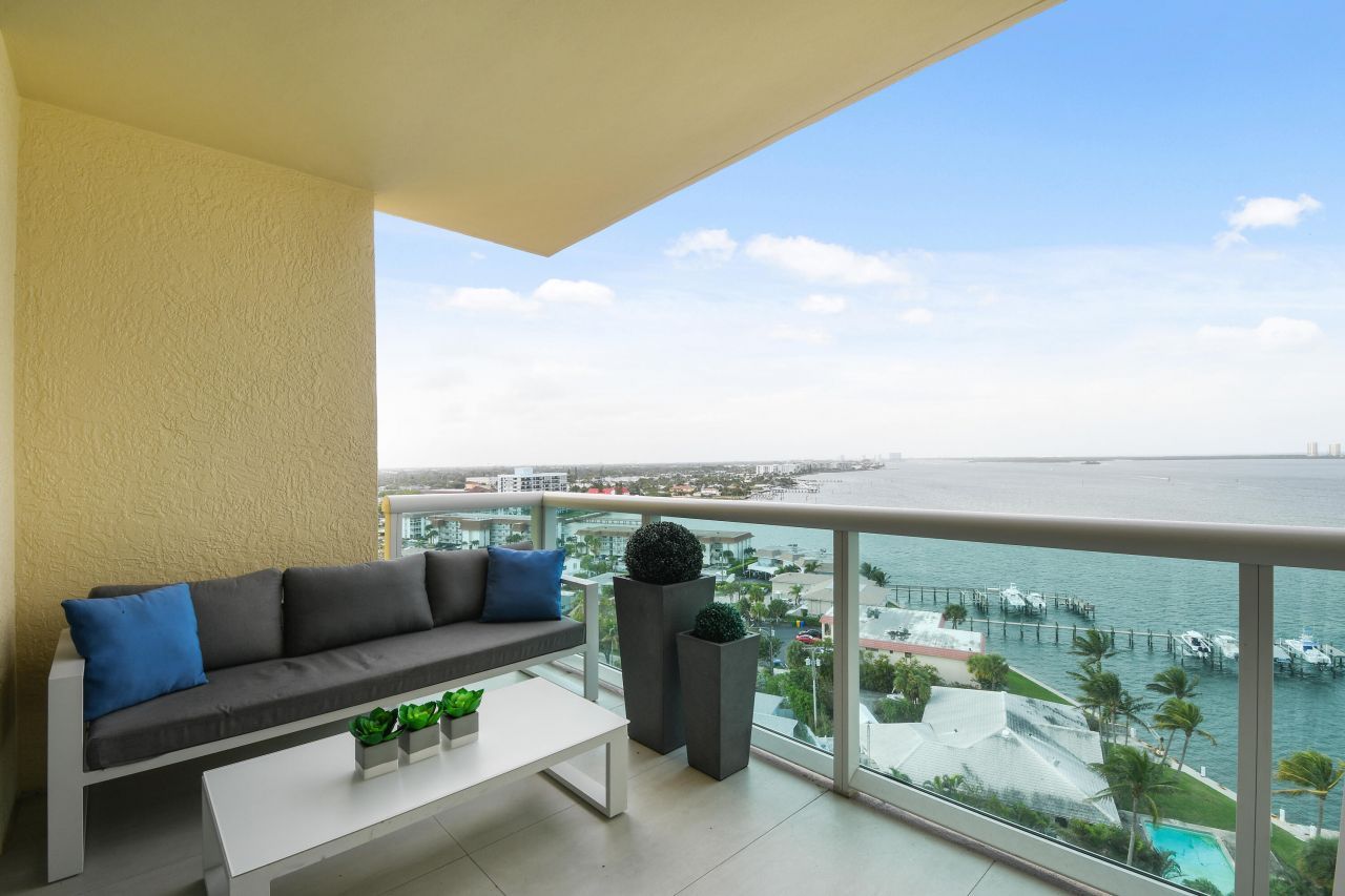 2650 Lake Shore Drive, Unit 1203, Riviera Beach, FL 33404 Photo