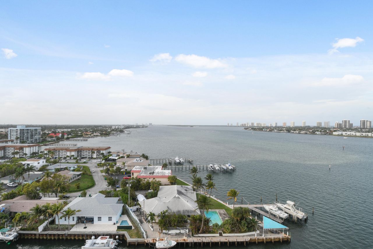 2650 Lake Shore Drive, Unit 1203, Riviera Beach, FL 33404 Photo