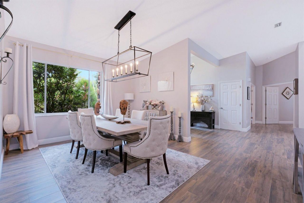 15835 Meadow Wood Drive, Wellington, FL 33414 Photo