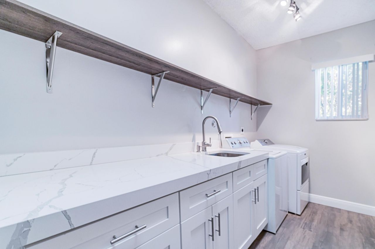 15835 Meadow Wood Drive, Wellington, FL 33414 Photo