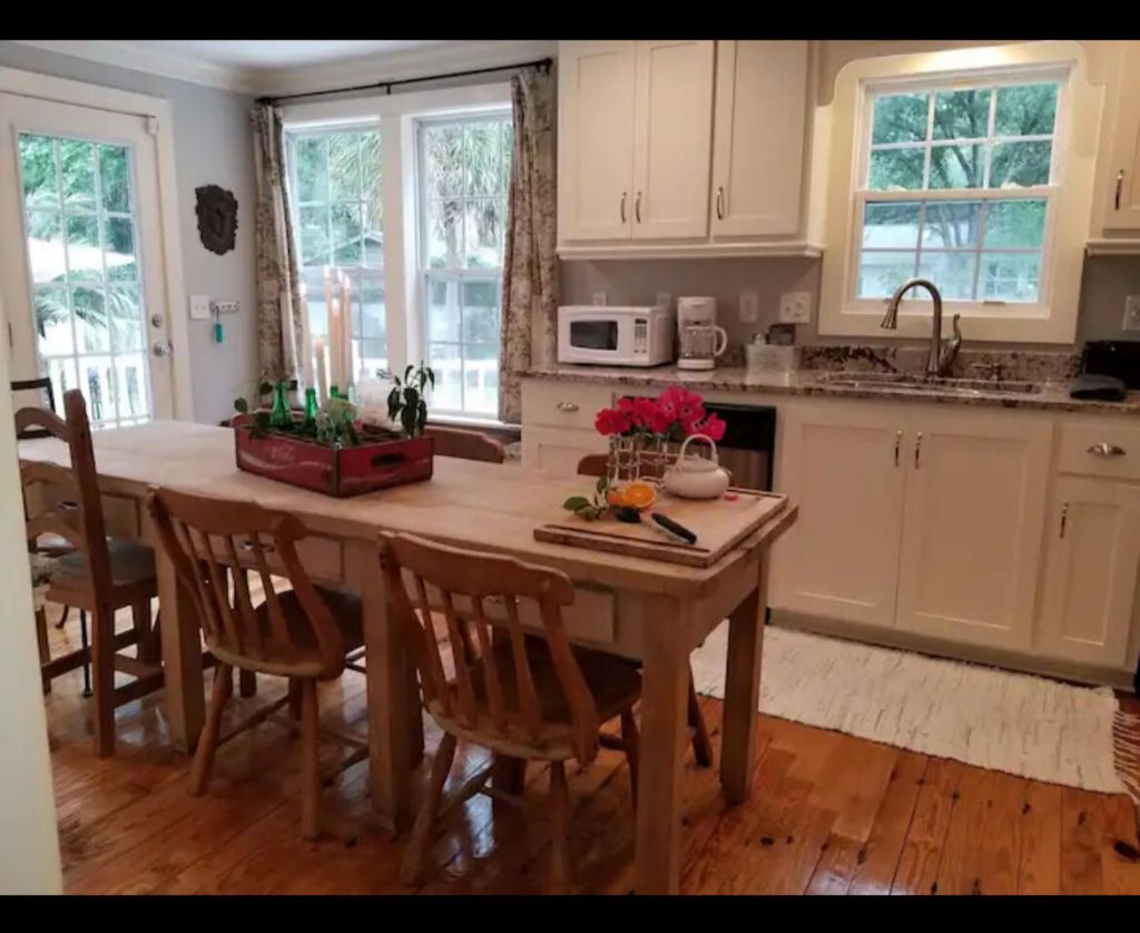 3646 Hilton Drive Photo 6