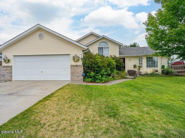 2815 N Sand Trap Way, Post Falls, ID 83854