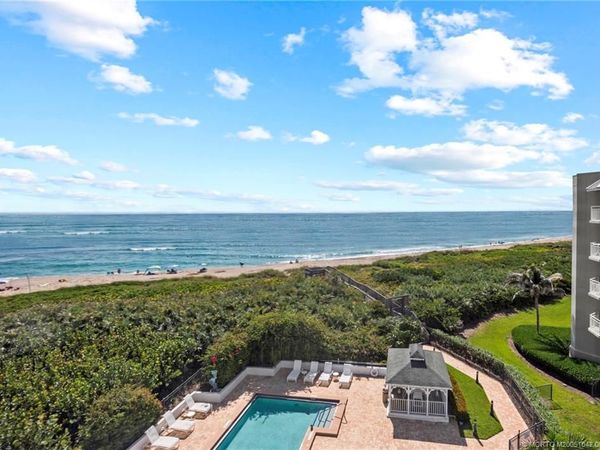 669 NE Plantation Road, Unit 405, Stuart, FL 34996